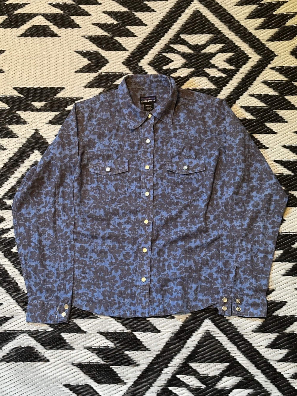 Patagonia Vintage Rhythm Pearl Snap Floral Button Up Shirt